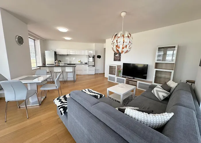 Apartament 3 Apartment, Terrace, New Building, Old