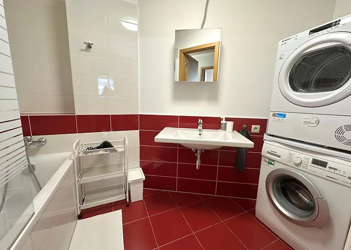 Appartement 3 Apartment, Terrace, New Building, Old