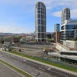 3 Apartment, Terrace, New Building, Old ブラチスラヴァ