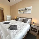 アパート 3 Apartment, Terrace, New Building, Old *