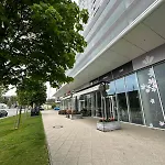 アパート 3 Apartment, Terrace, New Building, Old ブラチスラヴァ